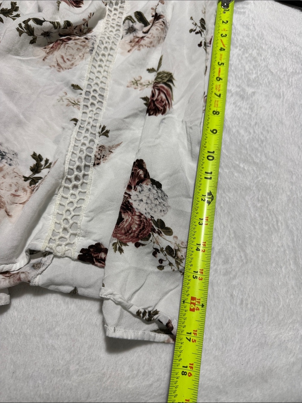 torrid White Floral Lace-Trim Peasant Blouse with Pink Roses - Picture 10 of 10